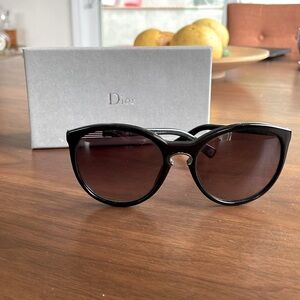 Black Women’s Dior Sunglasses